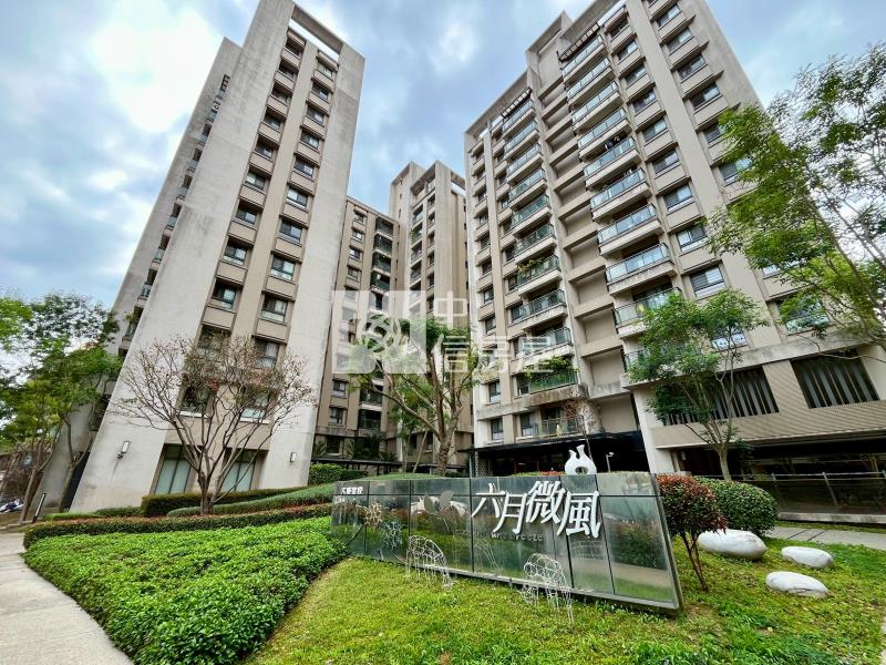 六月微風高樓層兩房機上車位房屋室內格局與周邊環境