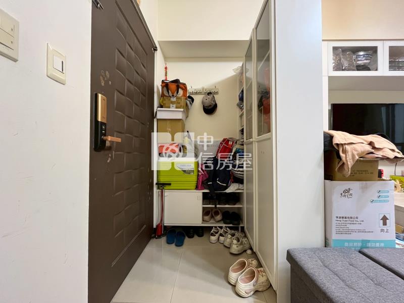 六月微風高樓層兩房機上車位房屋室內格局與周邊環境