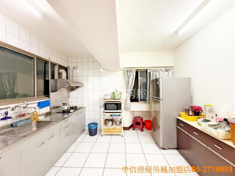 興嘉公園邊間採光美3房房屋室內格局與周邊環境