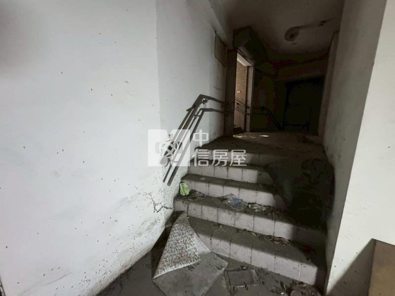 南區復興路商業區商場房屋室內格局與周邊環境