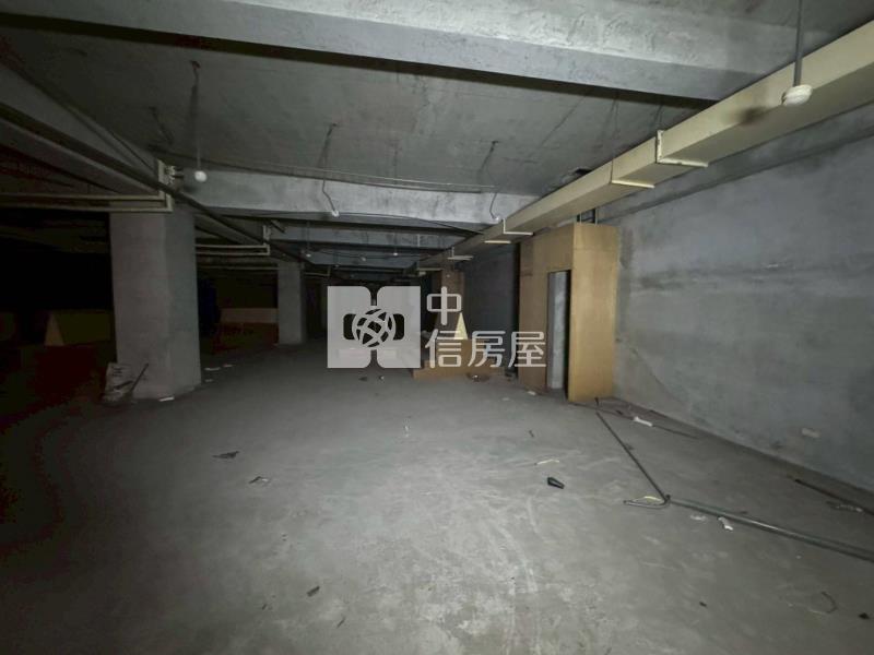 南區復興路商業區商場房屋室內格局與周邊環境