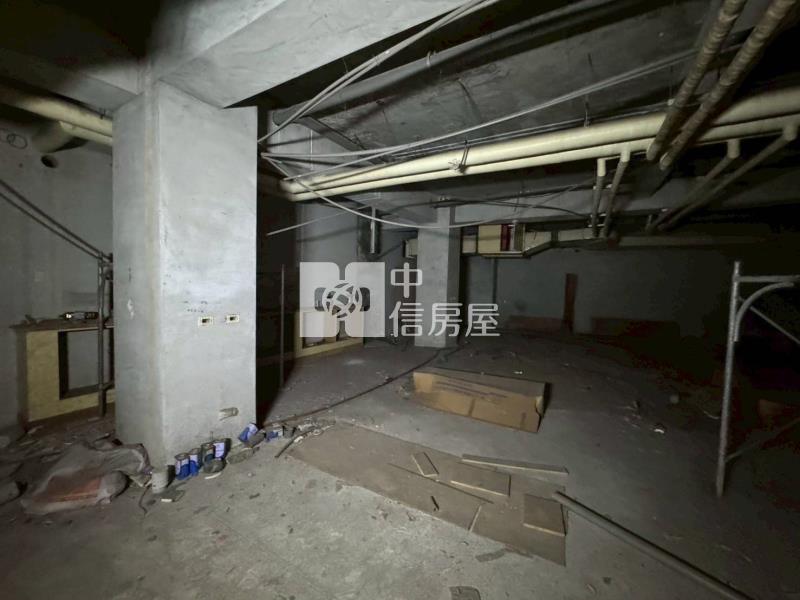 南區復興路商業區商場房屋室內格局與周邊環境