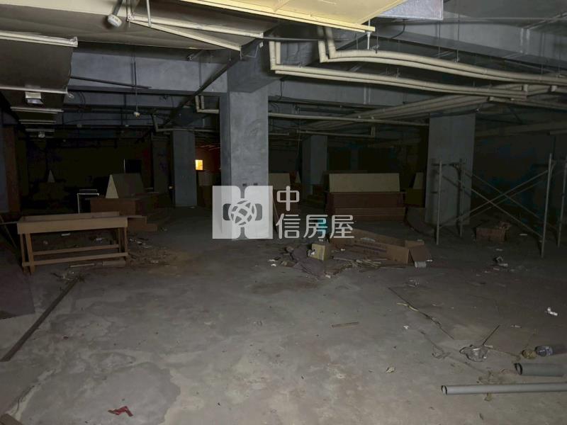 南區復興路商業區商場房屋室內格局與周邊環境