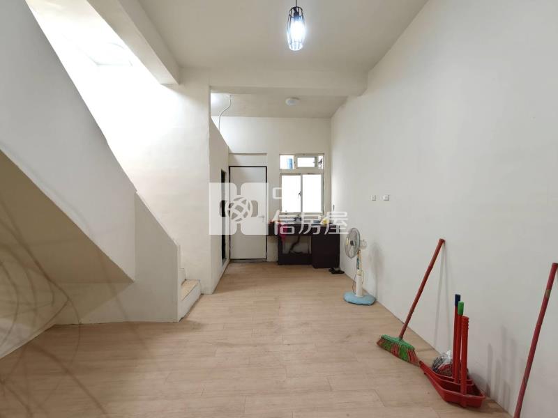 龜山近新路國小整新美透天A房屋室內格局與周邊環境