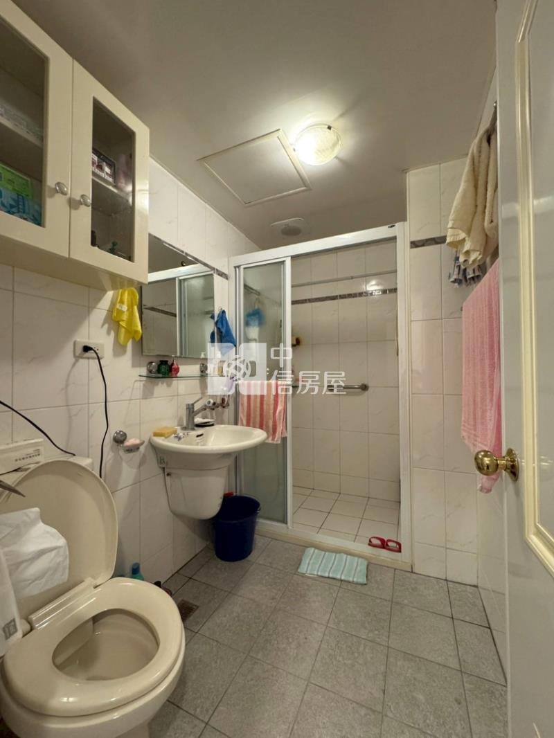 內壢愛上杜拜2房+車位房屋室內格局與周邊環境