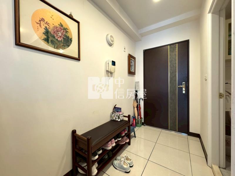 內壢愛上杜拜2房+車位房屋室內格局與周邊環境