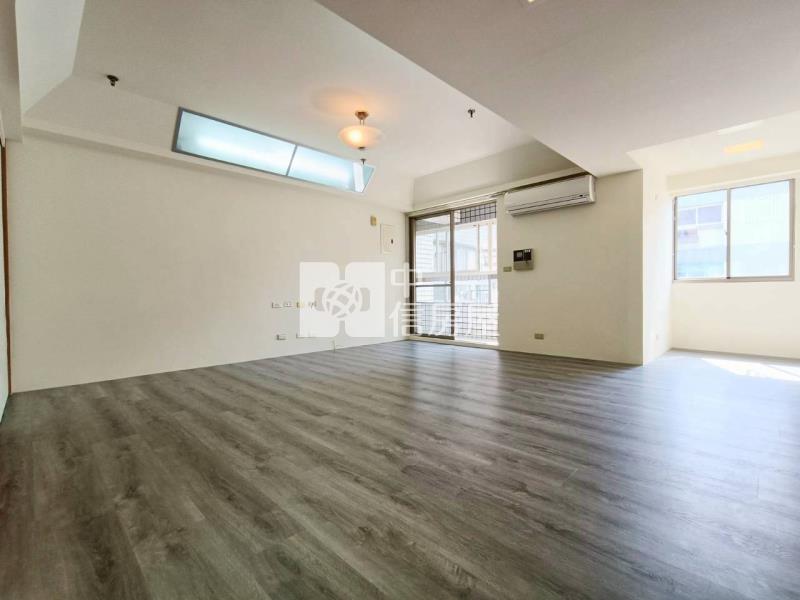 桃園中平商圈 向日葵1+1房車房屋室內格局與周邊環境