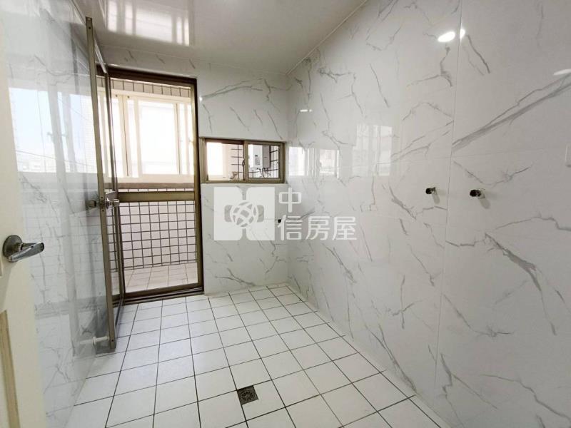 桃園中平商圈 向日葵1+1房車房屋室內格局與周邊環境