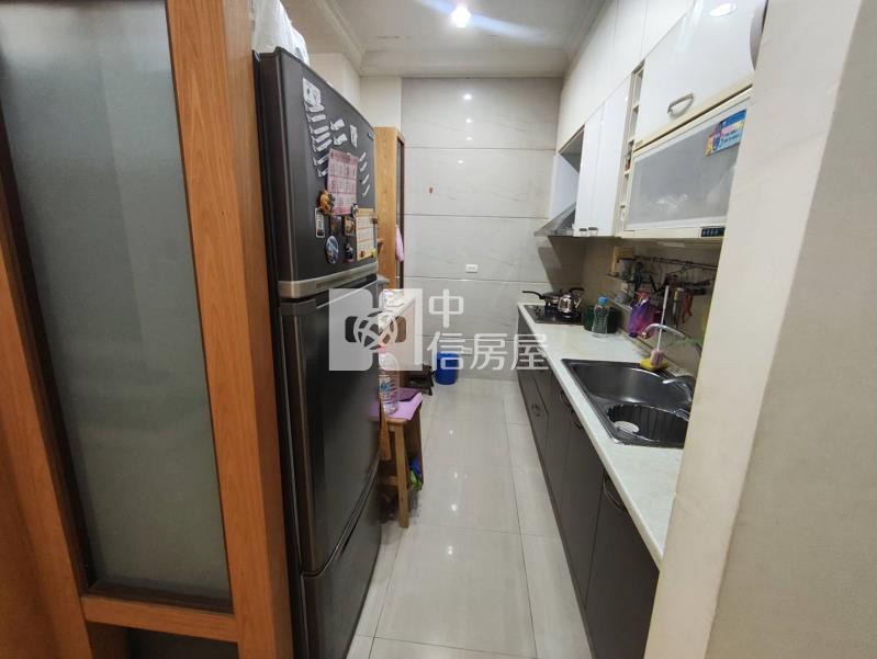 安平花巷草弄-稀有獨棟透天房屋室內格局與周邊環境