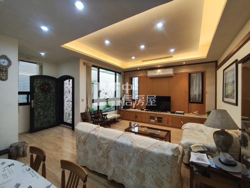 安平花巷草弄-稀有獨棟透天房屋室內格局與周邊環境