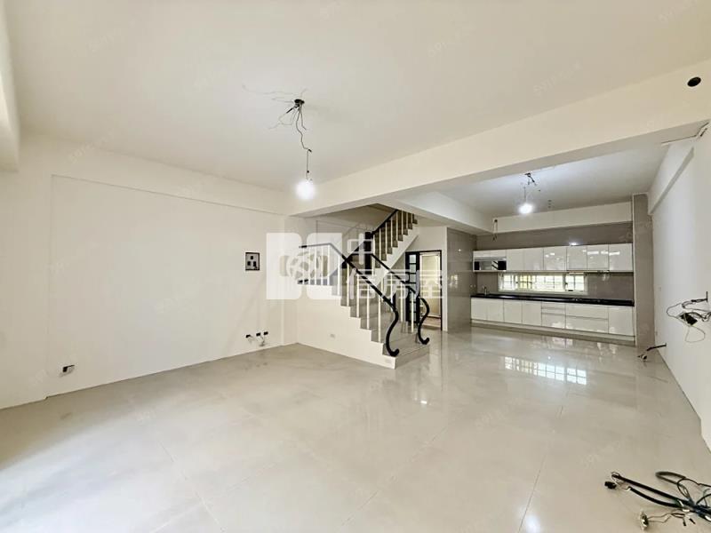 A18捷運高鐵雙車墅房屋室內格局與周邊環境