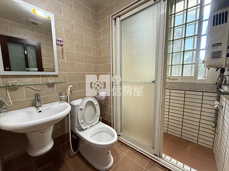 A18捷運高鐵雙車墅房屋室內格局與周邊環境