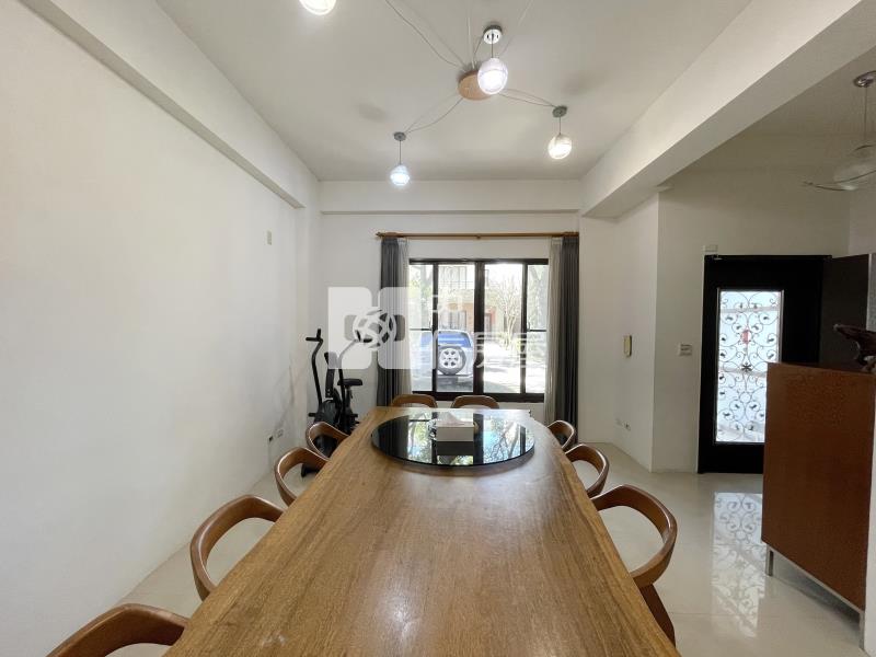 心中日月朝南孝親別墅(專任)房屋室內格局與周邊環境