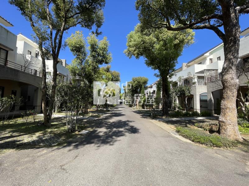 心中日月朝南孝親別墅(專任)房屋室內格局與周邊環境