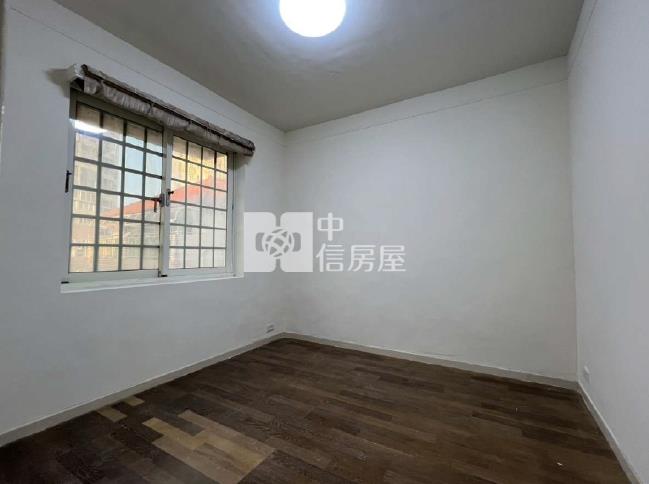 陽光山林全新整理美別墅房屋室內格局與周邊環境