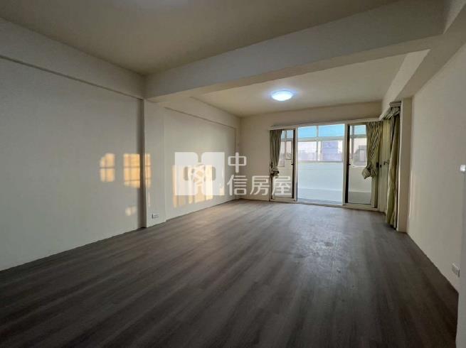 陽光山林全新整理美別墅房屋室內格局與周邊環境