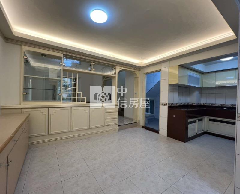 陽光山林全新整理美別墅房屋室內格局與周邊環境