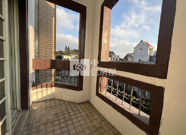 陽光山林全新整理美別墅房屋室內格局與周邊環境