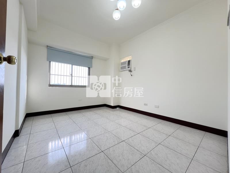 東安國中低總價電梯美三房房屋室內格局與周邊環境