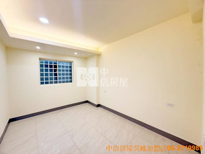 文化路尾漂亮車庫美別墅房屋室內格局與周邊環境