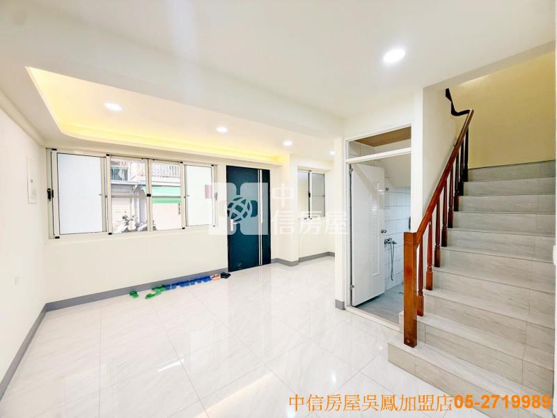 文化路尾漂亮車庫美別墅房屋室內格局與周邊環境