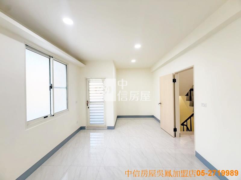 文化路尾漂亮車庫美別墅房屋室內格局與周邊環境