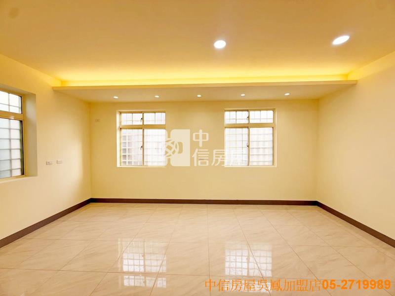 文化路尾漂亮車庫美別墅房屋室內格局與周邊環境