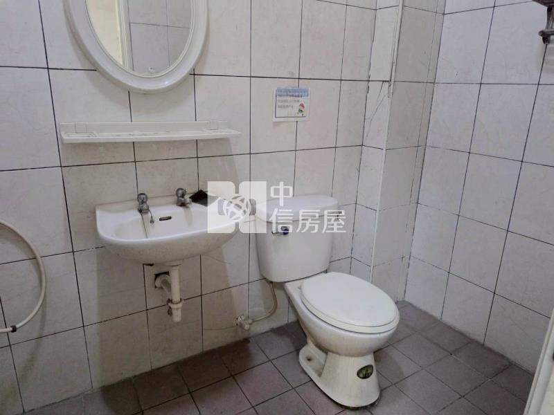 (專)府前路開山公園旁店面房屋室內格局與周邊環境