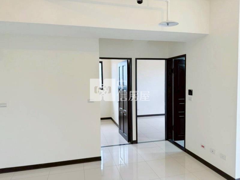 龍騰MRT高樓層景觀露臺戶房屋室內格局與周邊環境