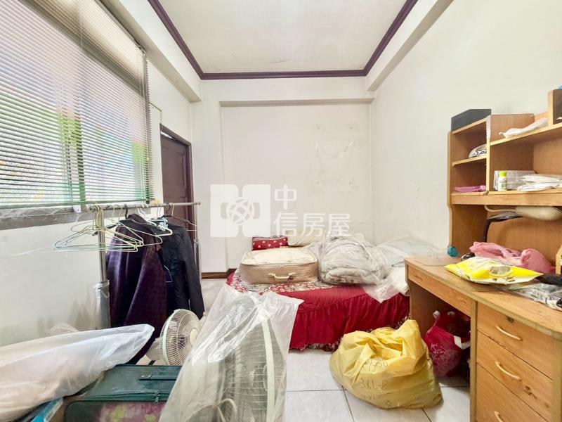 臨路雙車邊間透天A房屋室內格局與周邊環境