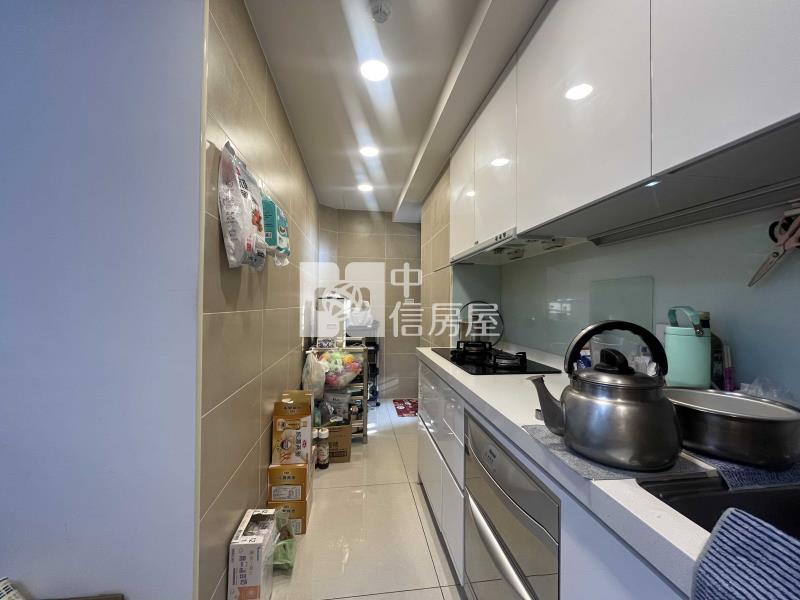 專任|宜雄丰疆|3房雙車位|露臺戶房屋室內格局與周邊環境