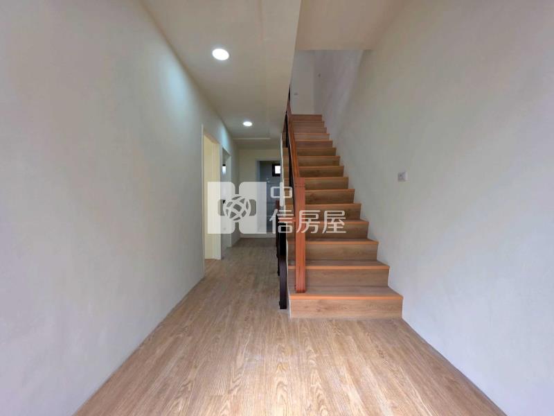 專任-平鎮獅子林整新透天房屋室內格局與周邊環境