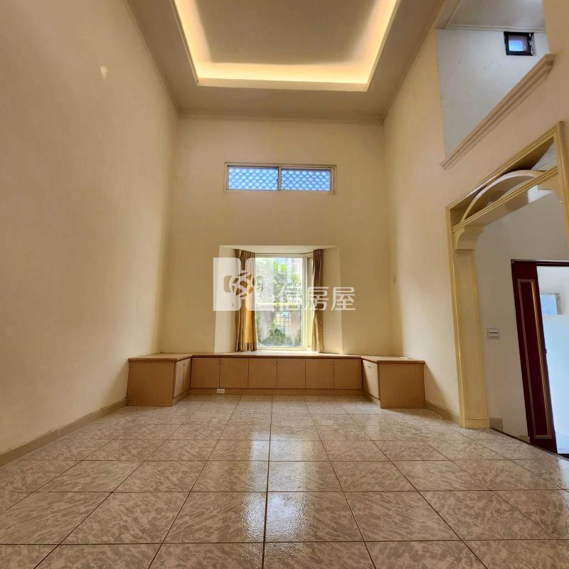 楊梅陽光山林前庭後院美墅房屋室內格局與周邊環境