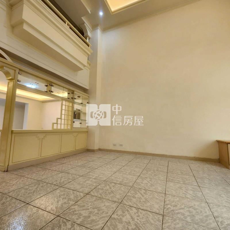 楊梅陽光山林前庭後院美墅房屋室內格局與周邊環境