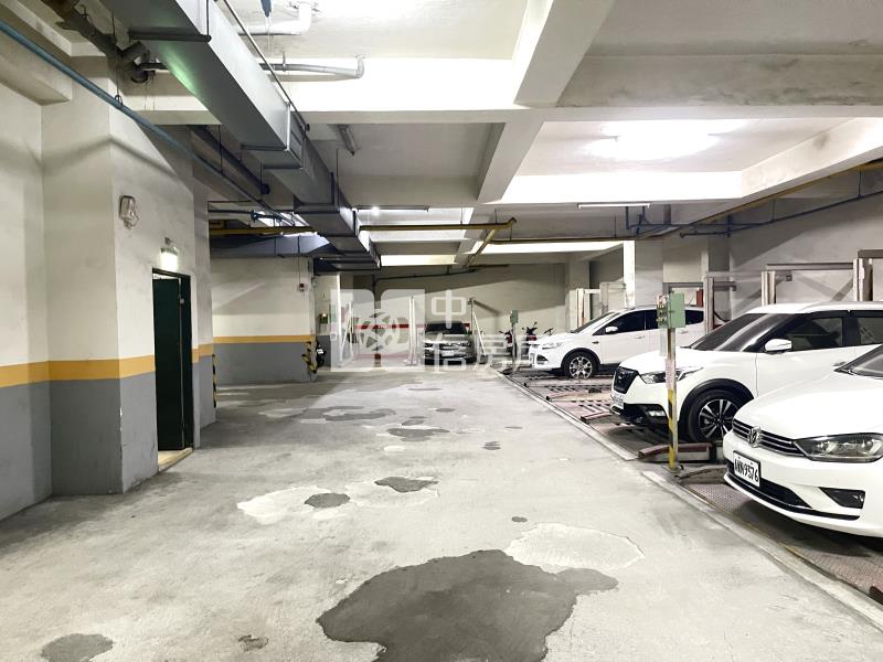 京華富第三房車位房屋室內格局與周邊環境