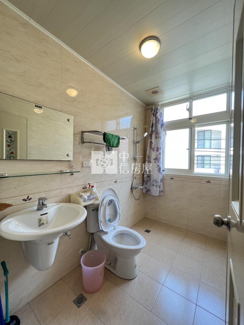 太平長億商圈角間臨路別墅房屋室內格局與周邊環境