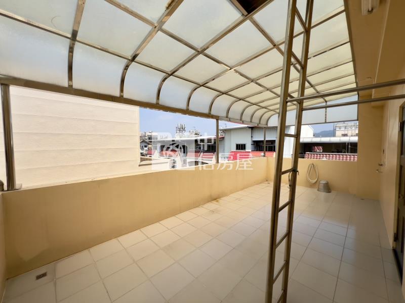 太平長億商圈角間臨路別墅房屋室內格局與周邊環境