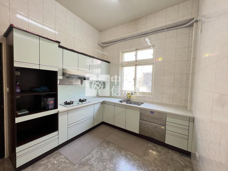 太平長億商圈角間臨路別墅房屋室內格局與周邊環境