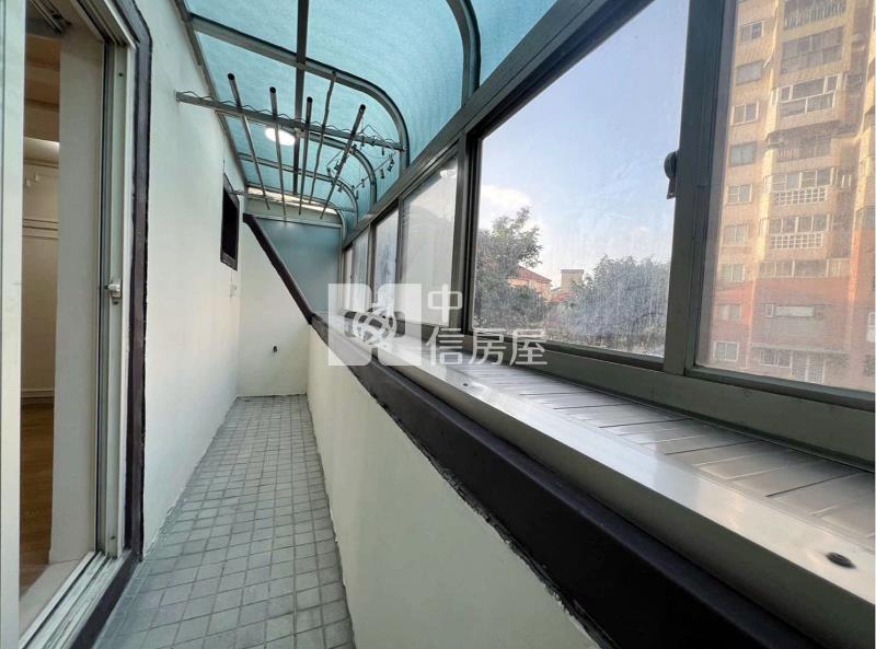 楊梅交流道庭院透天房屋室內格局與周邊環境