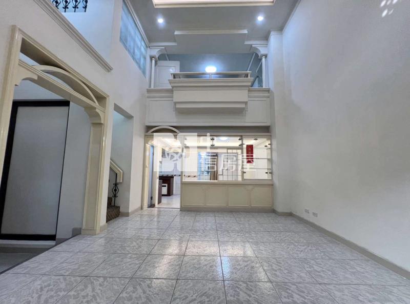 楊梅交流道庭院透天房屋室內格局與周邊環境