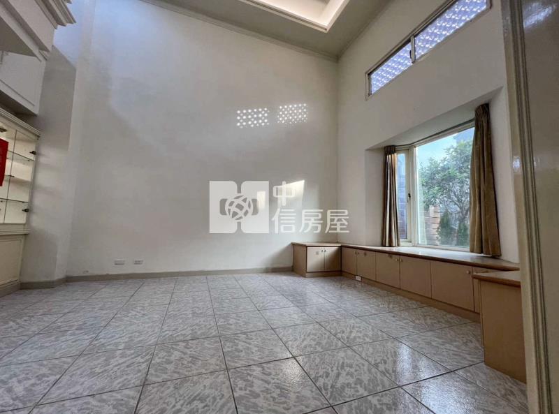 楊梅交流道庭院透天房屋室內格局與周邊環境