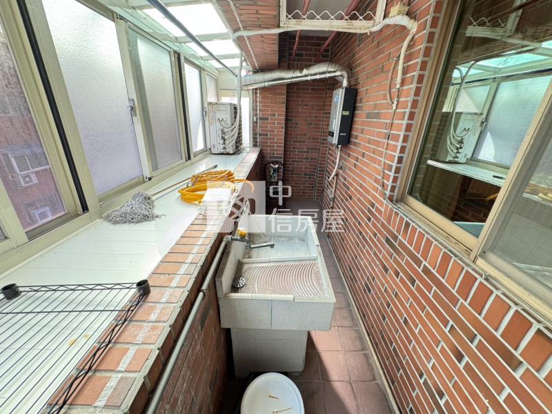 中壢交流道.文化國小旁邊間採光美三房房屋室內格局與周邊環境