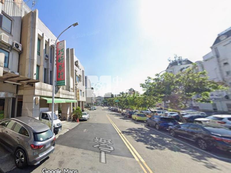 東區新天地大面寬透店房屋室內格局與周邊環境