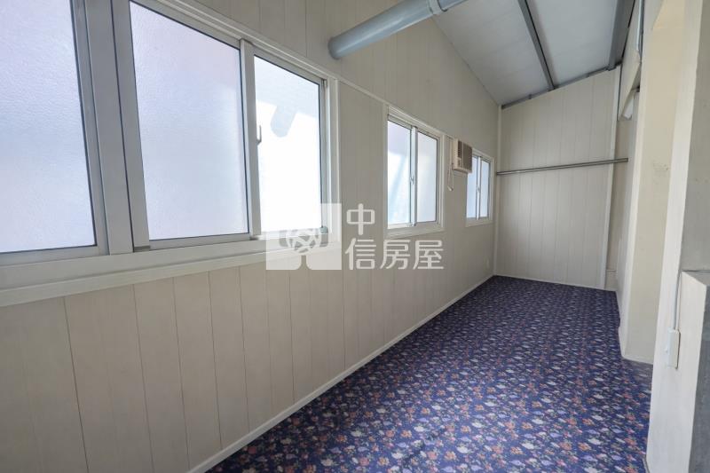 東區新天地大面寬透店房屋室內格局與周邊環境