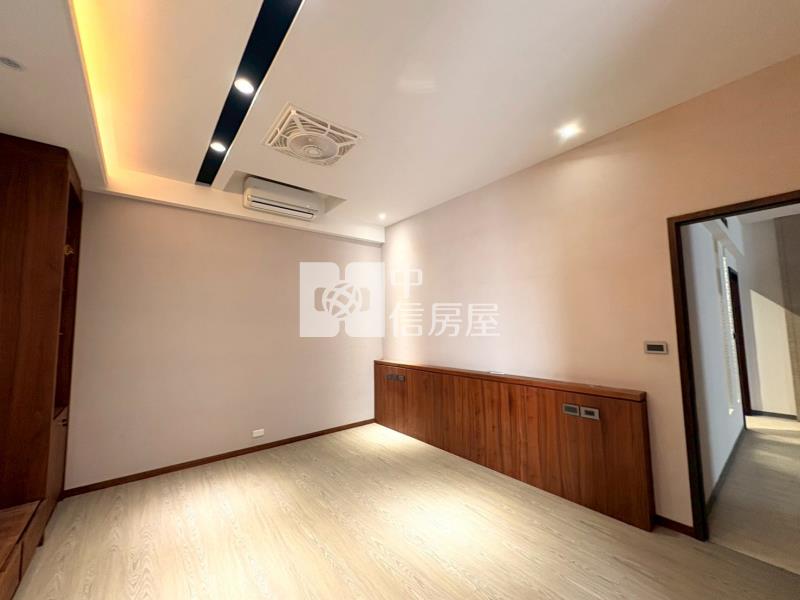 安平79大地坪角窗企業總部店住房屋室內格局與周邊環境