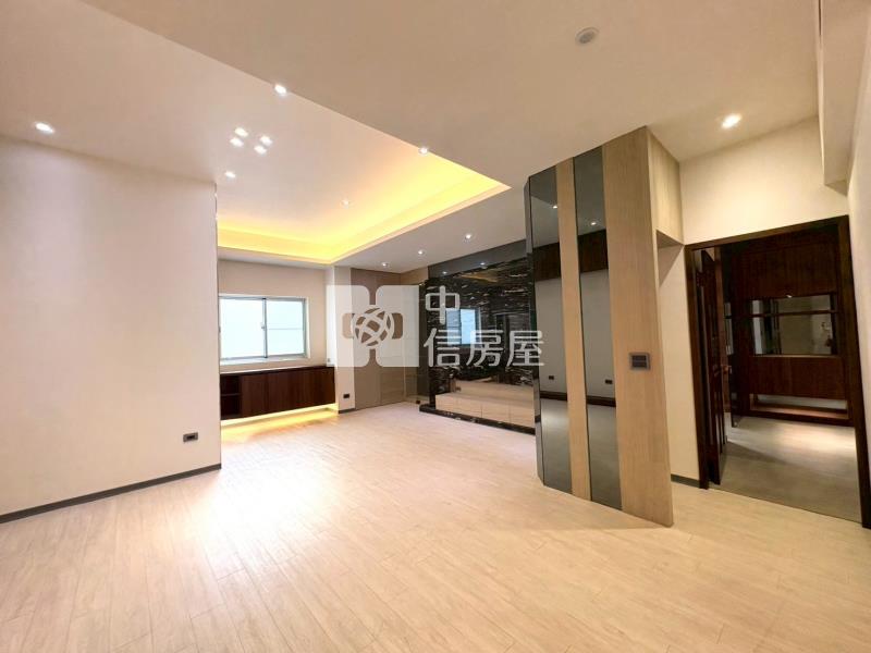 安平79大地坪角窗企業總部店住房屋室內格局與周邊環境