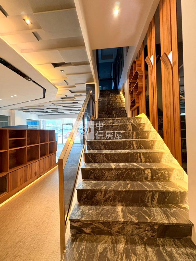 安平79大地坪角窗企業總部店住房屋室內格局與周邊環境