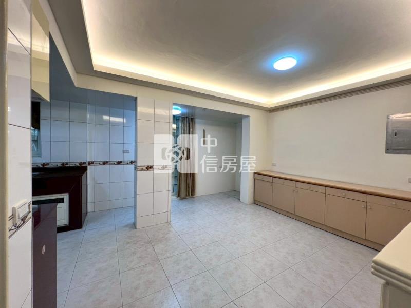 陽光山林庭院別墅房屋室內格局與周邊環境