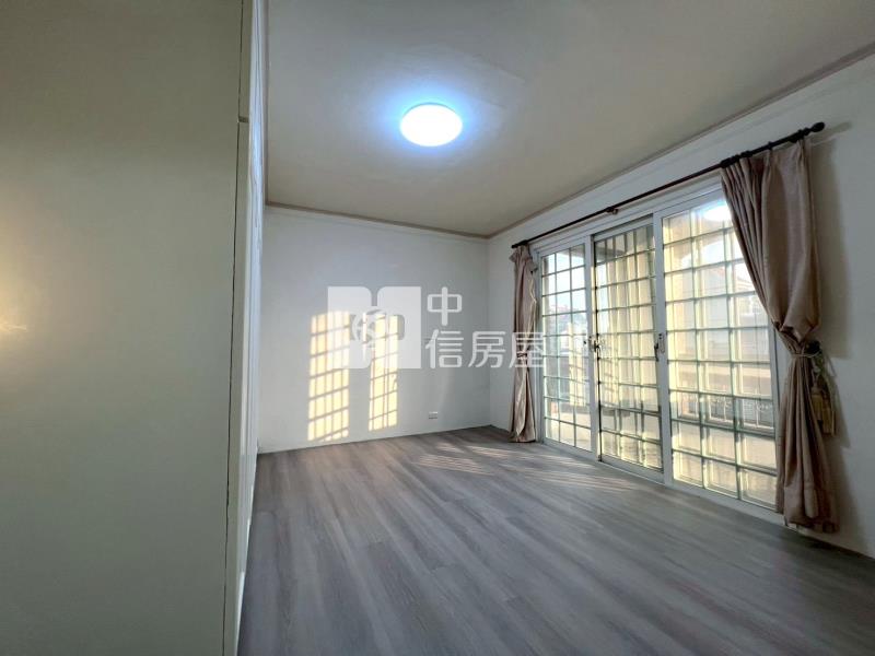 陽光山林庭院別墅房屋室內格局與周邊環境