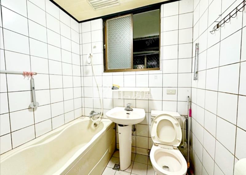 元智大學.環中商圈低公設.電梯美三房房屋室內格局與周邊環境